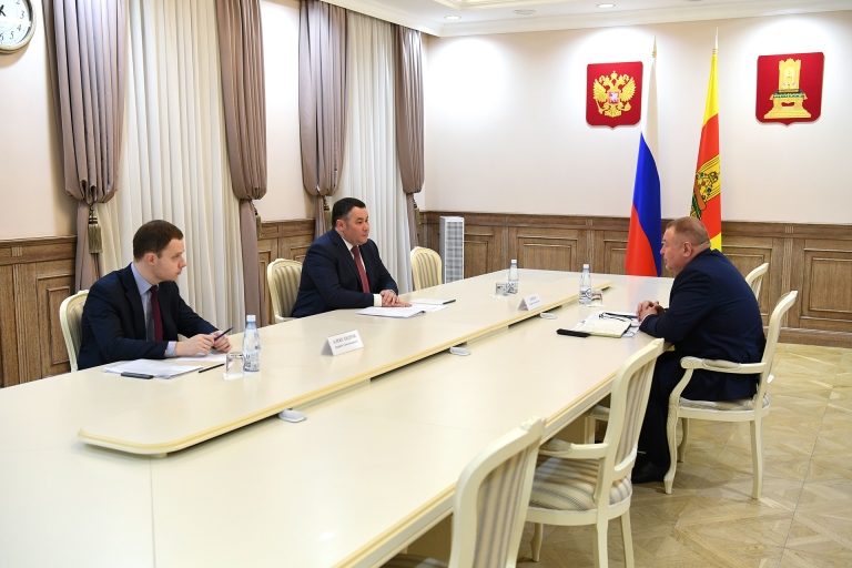 Губернатор Тверской области провел встречу с главой Калининского района