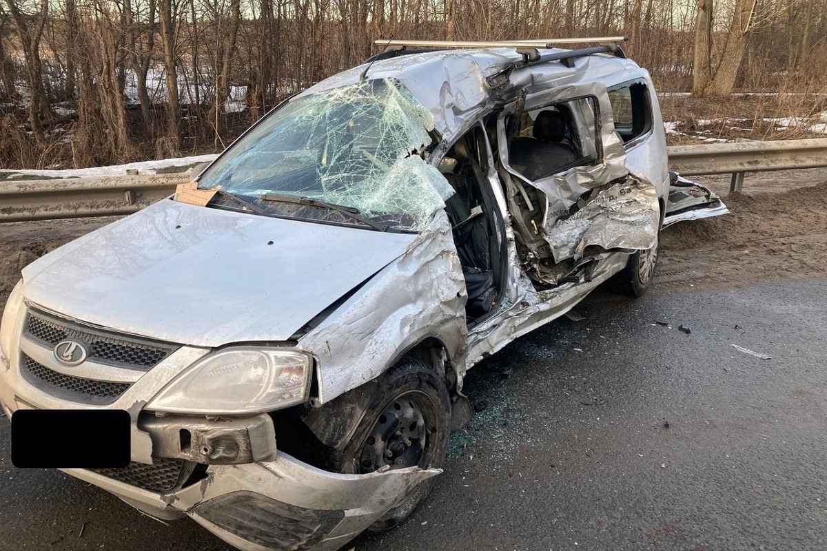 Три человека пострадали в серьезном ДТП на Московском шоссе в Твери