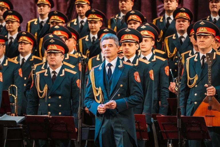 В Твери концертом ансамбля песни и пляски Российской Армии завершилось празднование Дня поэзии