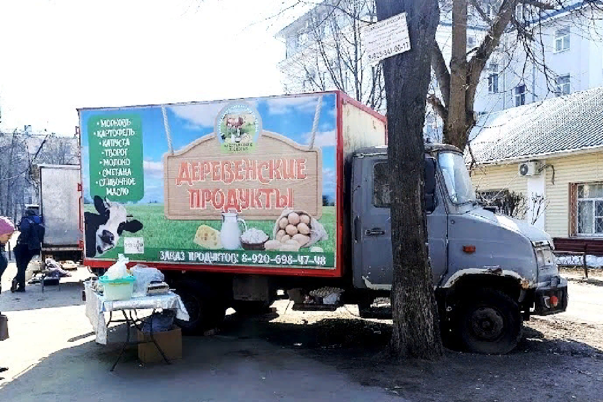 В Твери кто-то оставил на улице ненужный Зил