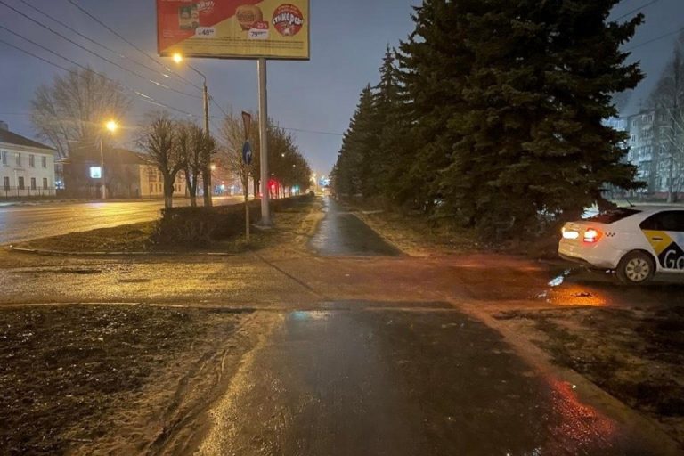 Ночью сбили пешехода в микрорайоне Южный в Твери