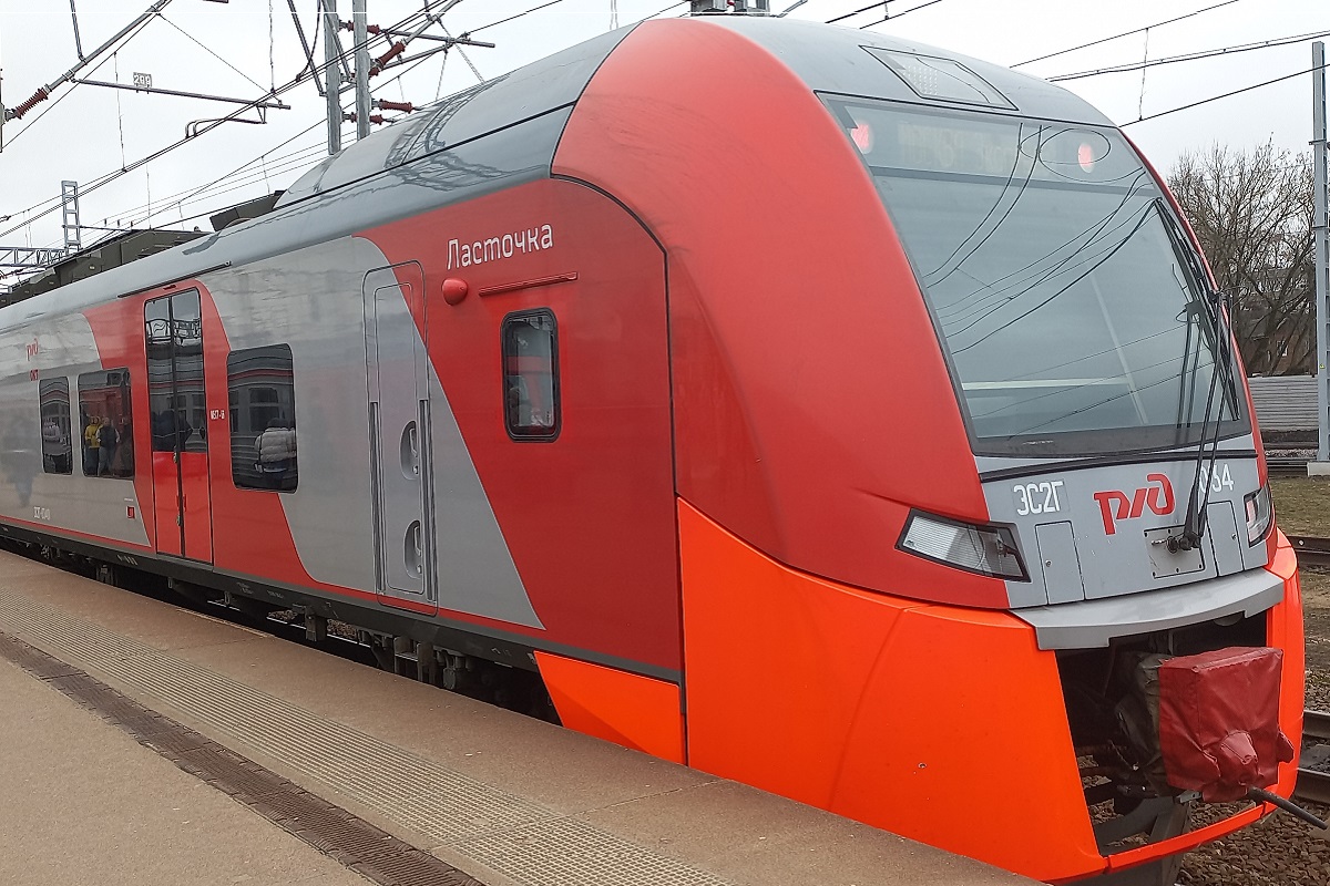 В Тверской области Ласточка сбила насмерть женщину