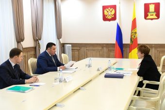 Игорь Руденя провел встречу с главой Торжокского района Еленой Хохловой