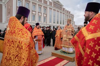 В Твери на территории суворовского училища впервые совершена Божественная литургия
