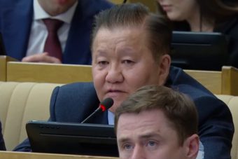 В Госдуме предложили мобилизовать агрессивных дворовых собак для службы в зоне СВО