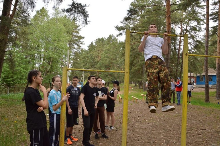 В Твери подведены итоги военно-спортивной игры старшеклассников «Орленок»