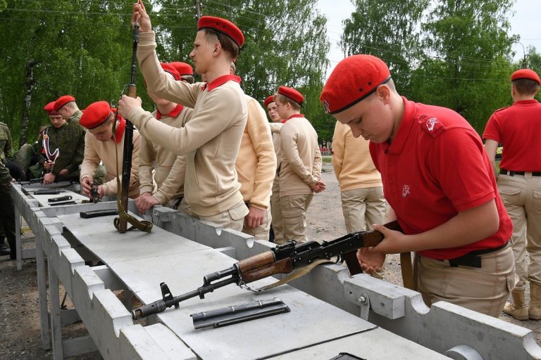 В Твери проходит региональный этап Всероссийской военно-спортивной игры «Победа»