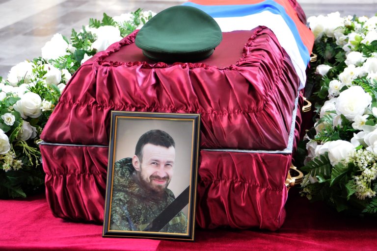 В Твери простились с бойцом, погибшим на Донбассе