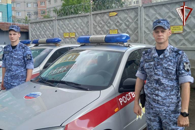 Росгвардейцы оказали помощь в ликвидации последствий ДТП с пострадавшими в Твери