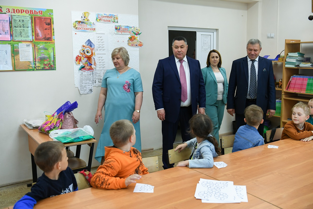 Губернатор Тверской области посетил одну из лучших школ России