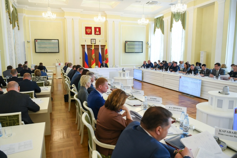 Губернатор Руденя поставил задачи по реализации в Тверской области нацпроекта «Жилье и городская среда»