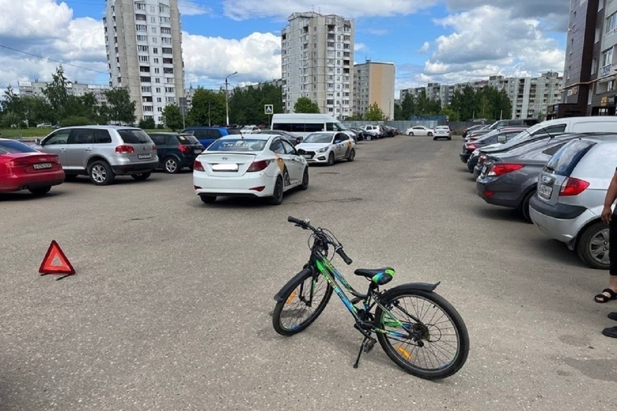 Восьмилетнего мальчика на велосипеде сбили в Твери