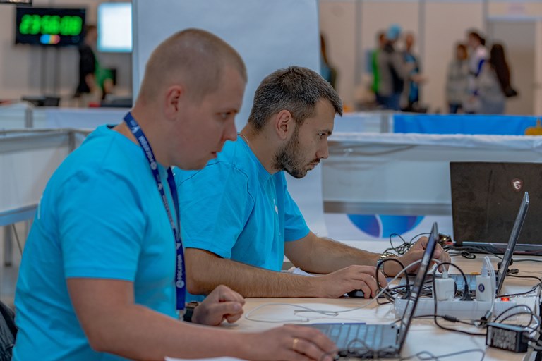 На чемпионате профмастерства AtomSkills-2023 работники Калининской АЭС принесли в копилку сборной Электроэнергетического дивизиона наибольшее количество медалей