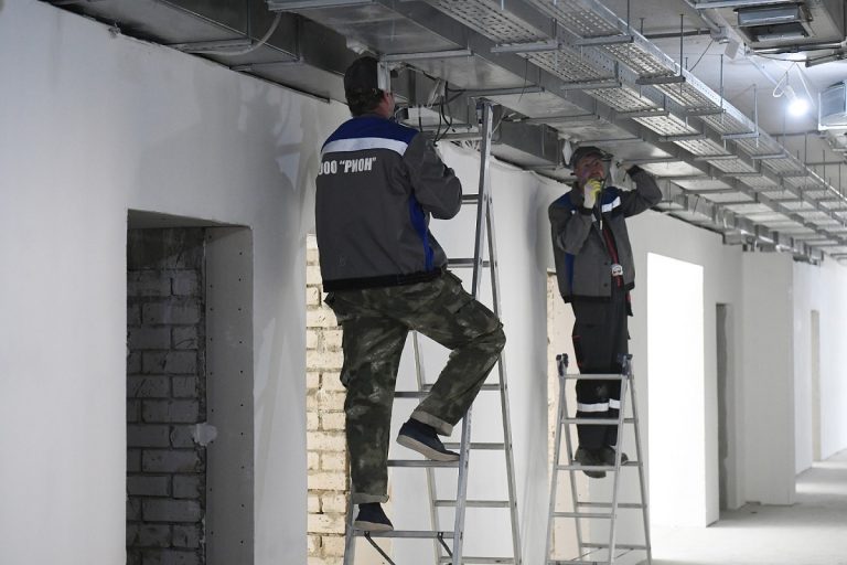 Игорь Руденя поручил ускорить строительство поликлиники Старицкой ЦРБ