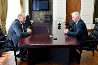 Сергей Голубев провел встречу с Почетным гражданином Тверской области Владимиром Сусловым