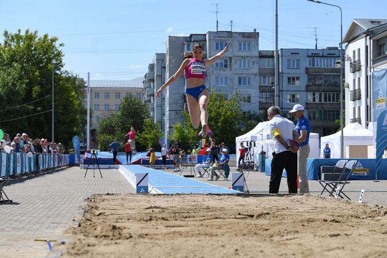 Лучшие прыгуны России и Белоруссии выступили в Твери