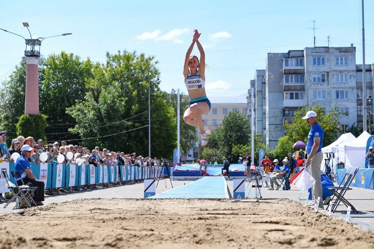 Лучшие прыгуны России и Белоруссии выступили в Твери