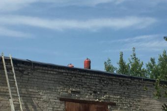 Два человека госпитализированы после взрыва газового баллона на заводе в Твери