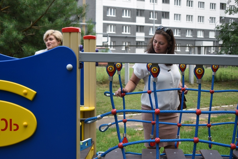 В муниципалитетах Тверской области устанавливают 29 детских игровых комплексов