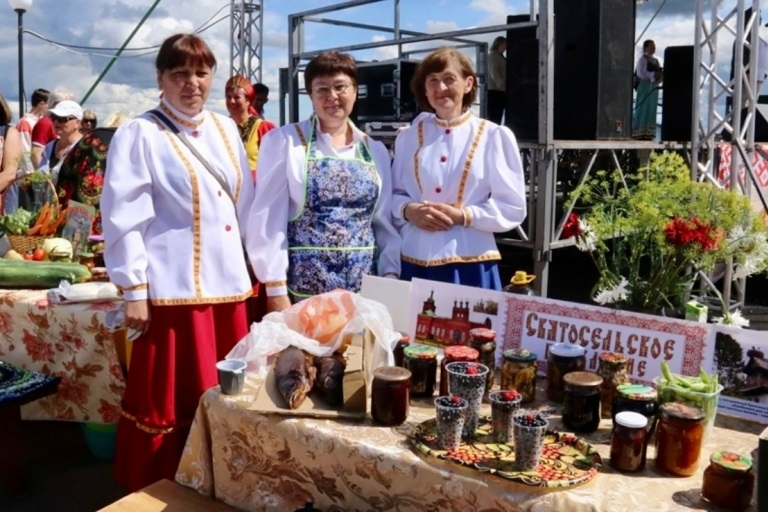 В Тверской области проходит знаменитый гастрофестиваль «Селигерский рыбник»
