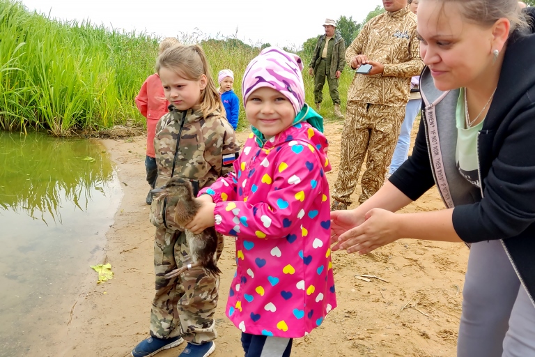 600 утят кряквы выпустили в естественную среду обитания в Тверской области