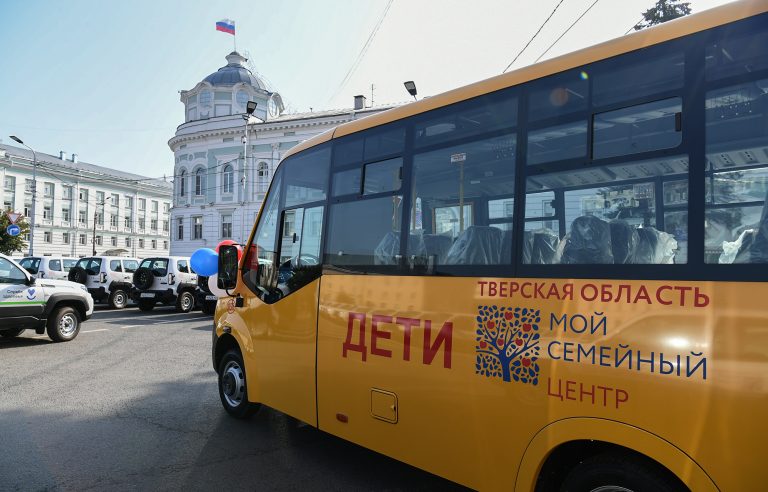 Медучреждения, школы и соцслужба в Тверской области получили новый транспорт