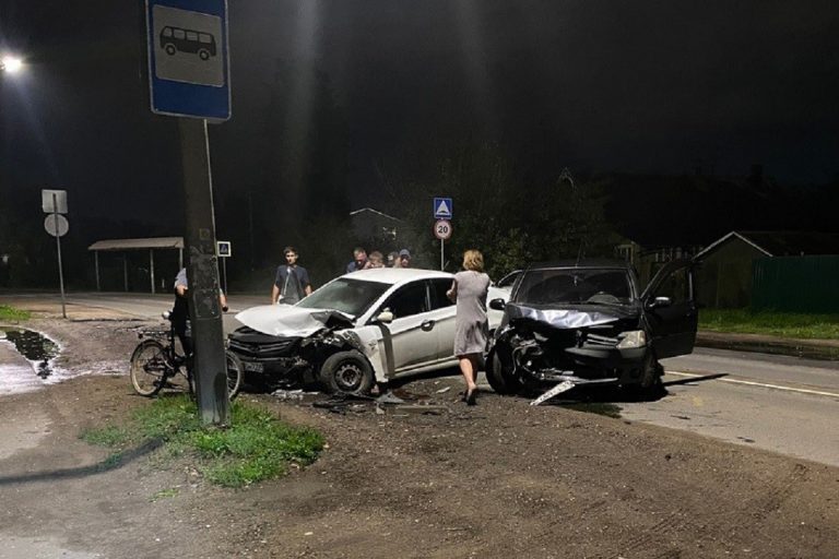 Один человек пострадал в лобовом ДТП в Твери