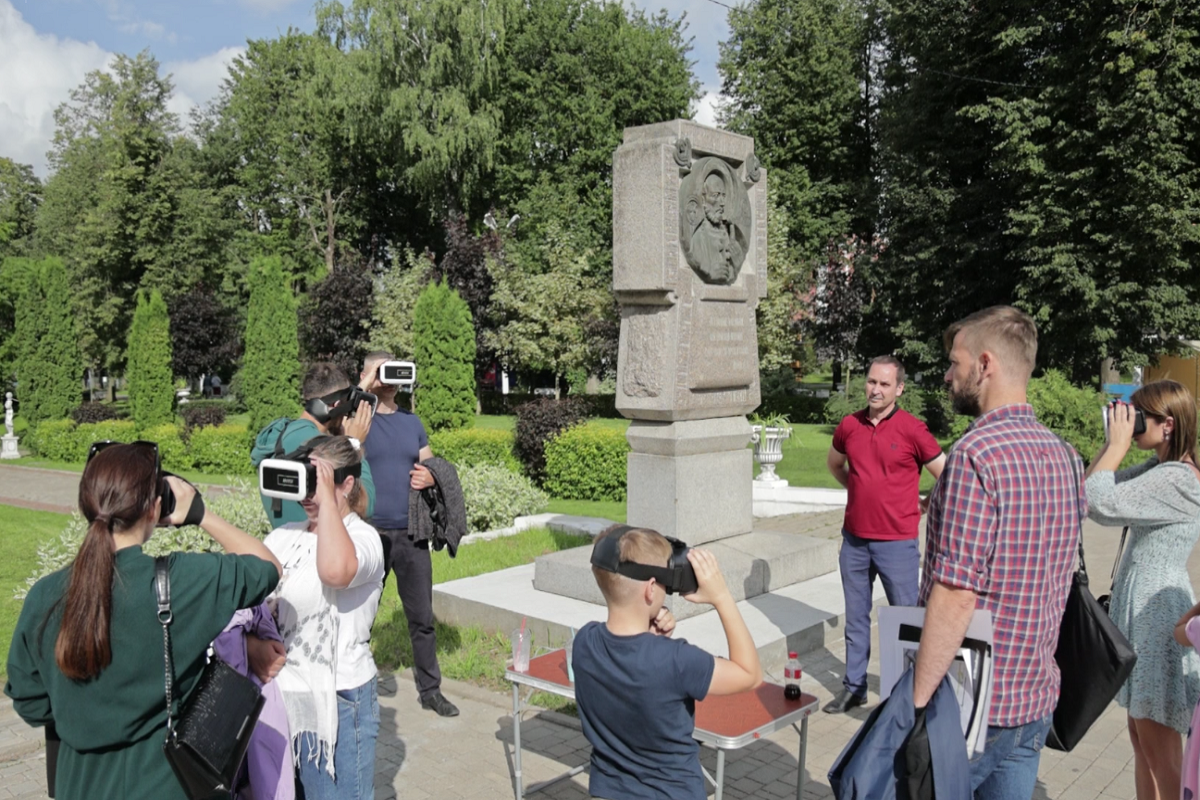 Исторический пешеходный интерактив: экскурсия-путешествие по средневековой Твери в VR-очках