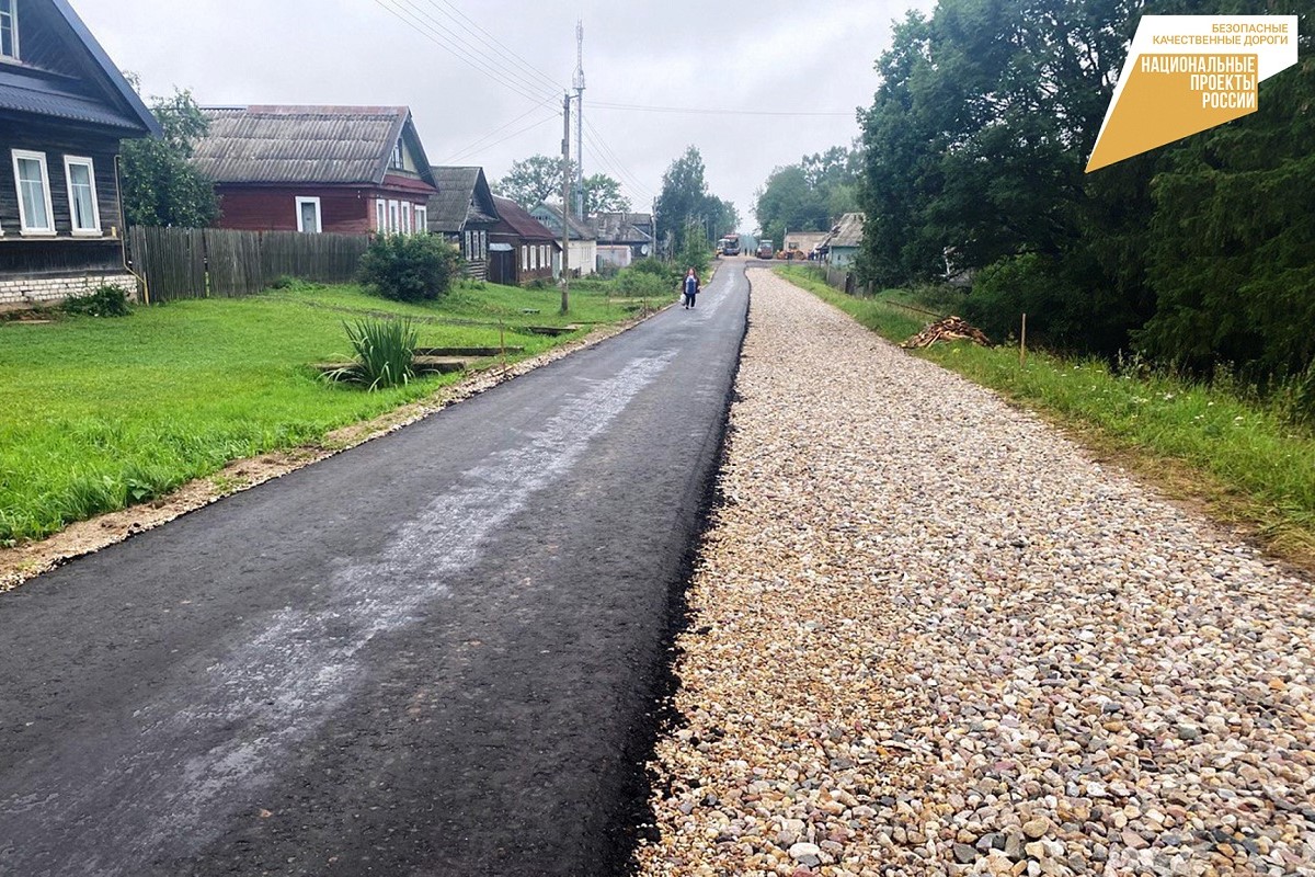 В Тверской области ремонтируют дорогу Кувшиново Заовражье Большой Борок