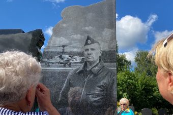 В Тверкой области открыли памятник пилоту вертолета - герою СВО