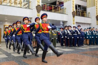 Новобранцы Преображенского полка из Тверской области приняли присягу в Музее Победы