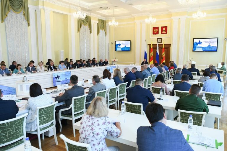 Игорь Руденя поставил задачи по развитию регионального здравоохранения