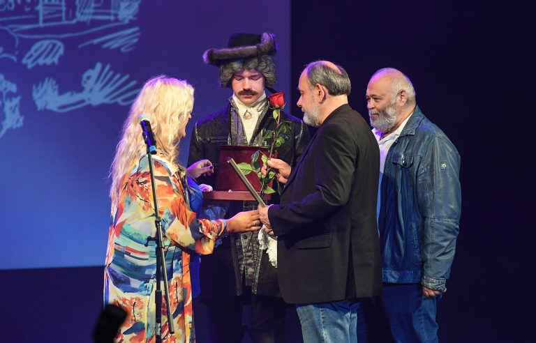 В Тверской области награждением победителей завершился фестиваль исторических фильмов "КиноВече"