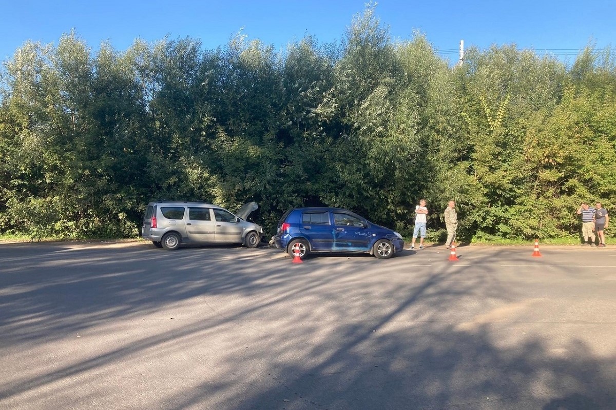 Выезд на встречку стал причиной ДТП в Твери