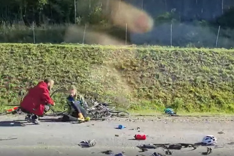 В жуткой аварии с юными велосипедистками под Санкт-Петербургом пострадала девочка из Твери