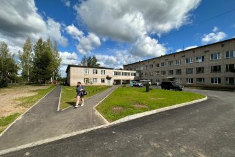 В Тверской области ремонтируют территории медучреждений