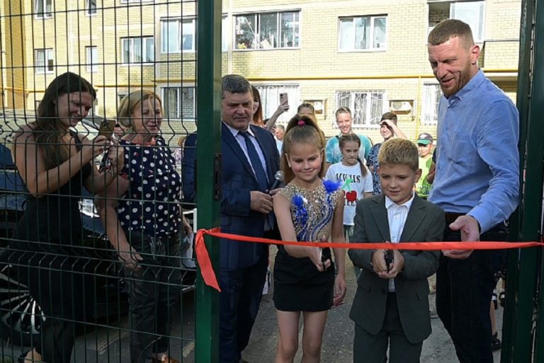 Новая детская площадка открылась в Твери
