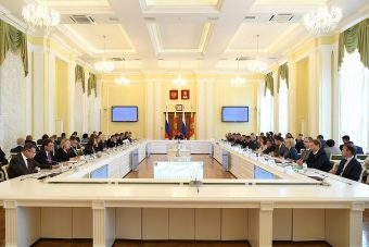 Игорь Руденя поставил задачи по развитию системы соцподдержки жителей Верхневолжья