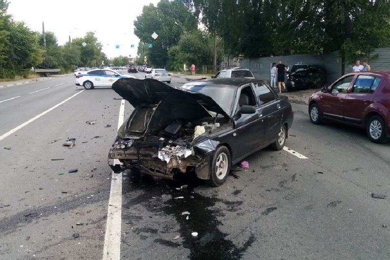 Предполагаемый виновник массового ДТП в Твери избежал уголовного наказания