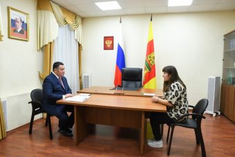 По поручению губернатора в деревне Черногубово Калининского округа оборудуют остановочные пункты