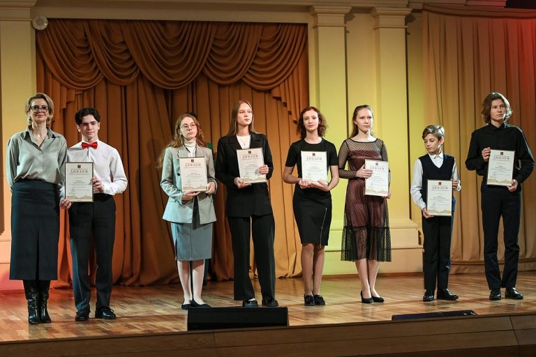 Лауреатов и стипендиатов губернаторских премий чествовали в Твери