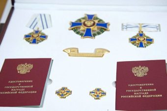 Выплаты матерям-героиням и семьям со статусом "Родительская слава" освобождены от уплаты НДФЛ