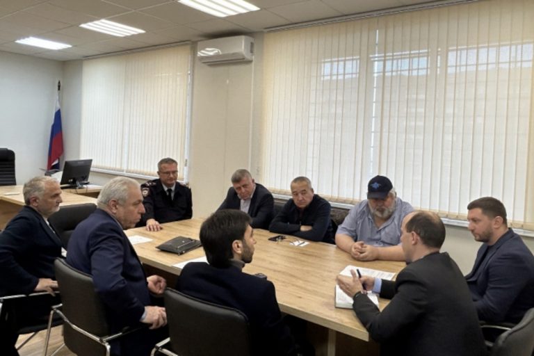 В Твери полиция позвала на разговор представителей национальных диаспор В Твери полиция позвала на разговор представителей национальных диаспор