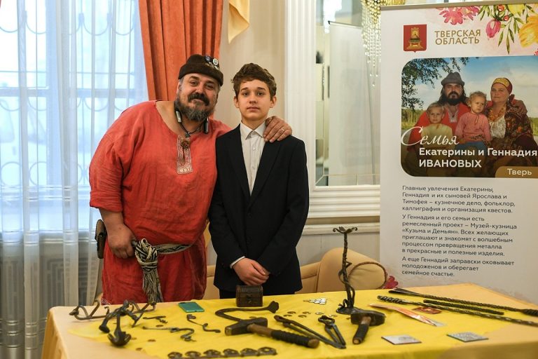 В Тверской области в преддверие Дня матери чествовали многодетные семьи