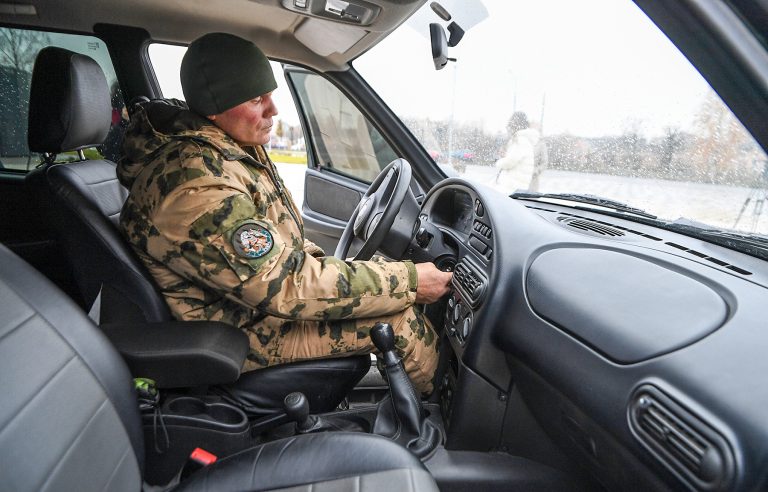 Танковому батальону "Волга" в зону СВО из Тверской области отправлен автомобиль и зимняя экипировка