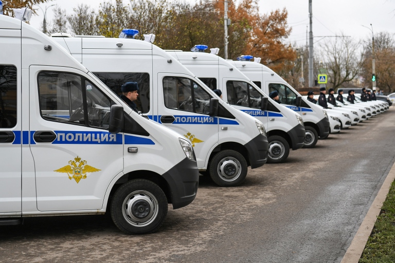 Подразделениям полиции Тверской области переданы новые служебные автомобили