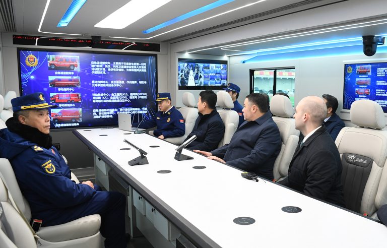 Игорь Руденя в КНР ознакомился с работой служб быстрого реагирования