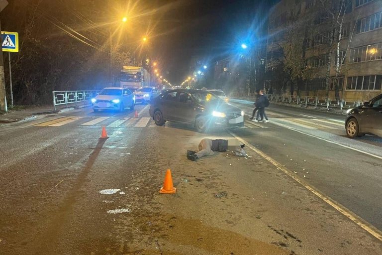 Молодой водитель сбил женщину на переходе в Твери