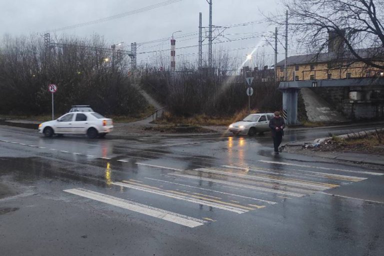 Подростка сбили в Пролетарском районе Твери Подростка сбили в Пролетарском районе Твери