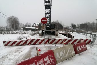 В Тверской области до конца следующего года закрыли мост на дороге в Калининском округе